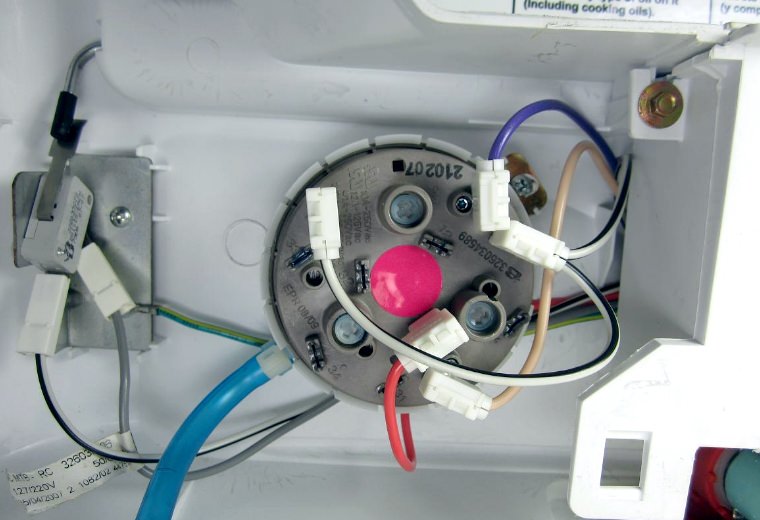 Замена датчика воды в стиральной машине Orior